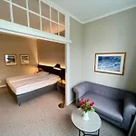 Kurhaus Hotel 3*